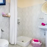 Aloe Studios, Waterfront Apartamento