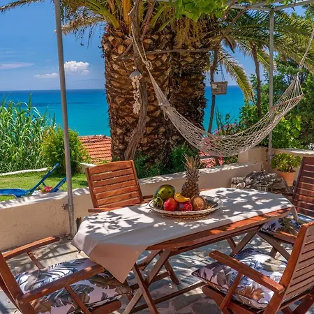 Aloe Studios, Waterfront Apartment Karavádhos